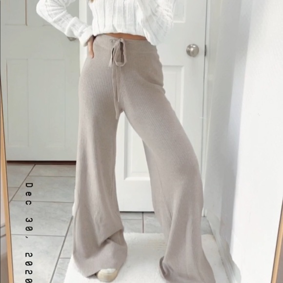 Milan Palazzo Pant Sweats - Picture 2 of 10